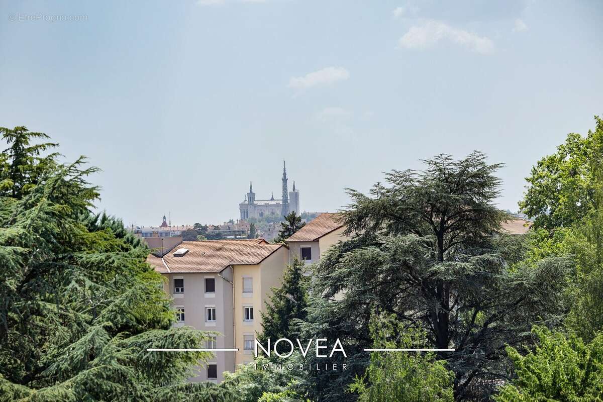 Appartement à LYON-9E