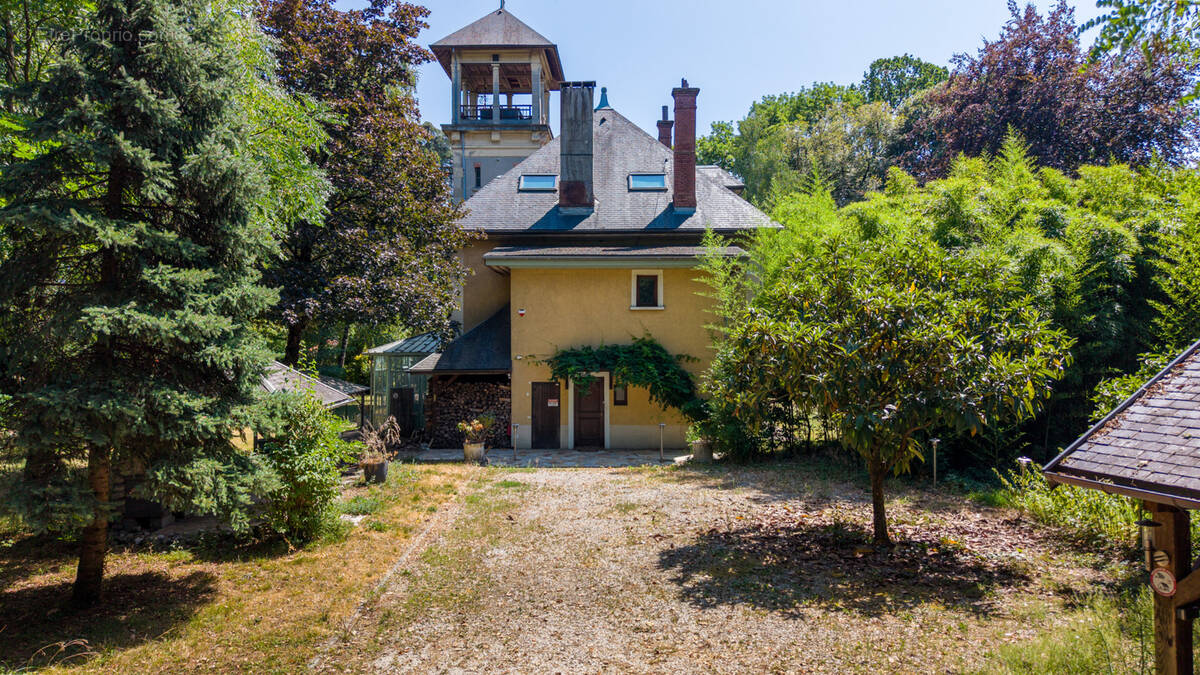 Maison à LA MOTTE-SERVOLEX