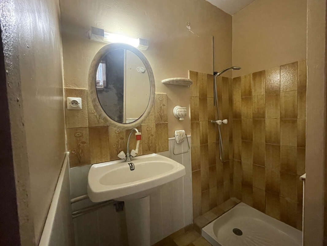 Maison à SAINT-BAUZILLE-DE-LA-SYLVE