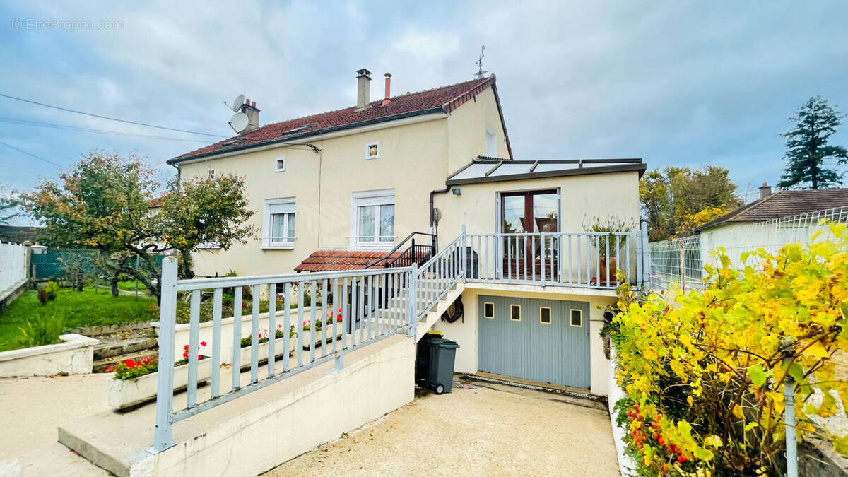 Maison à CHABLIS