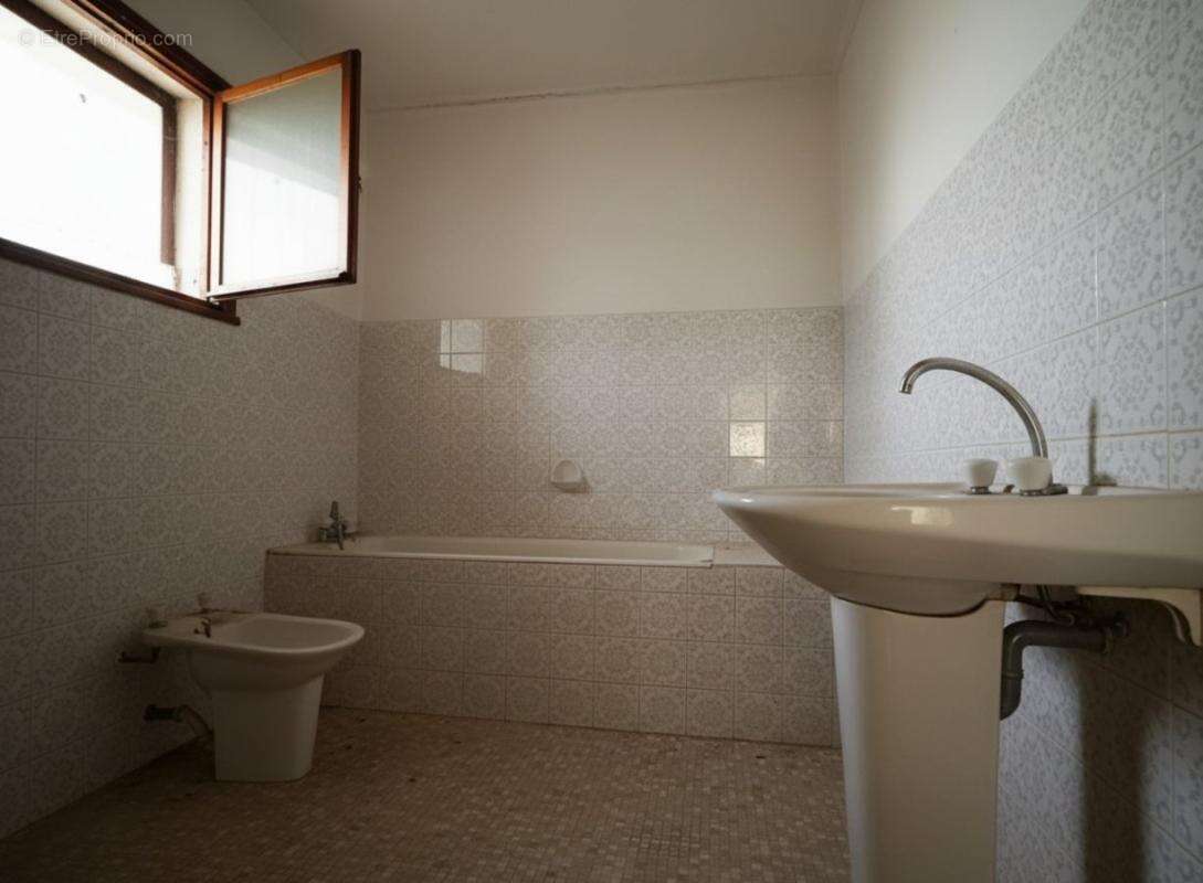 Maison 105 m² à Lafitte-Sur-Lot  - photo 4