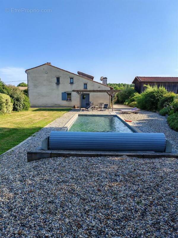 Photo 1 - Maison à COIMERES