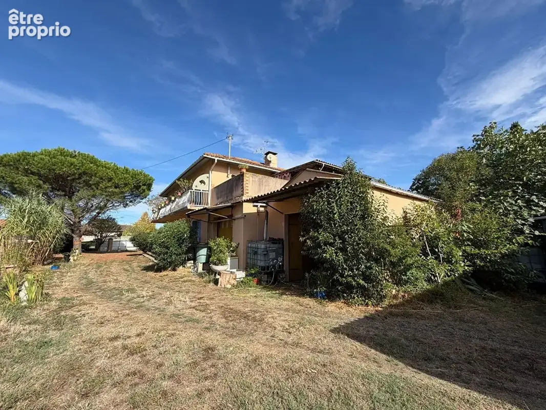 Ensemble Immobilier sur 2900m² de terrain - photo 2