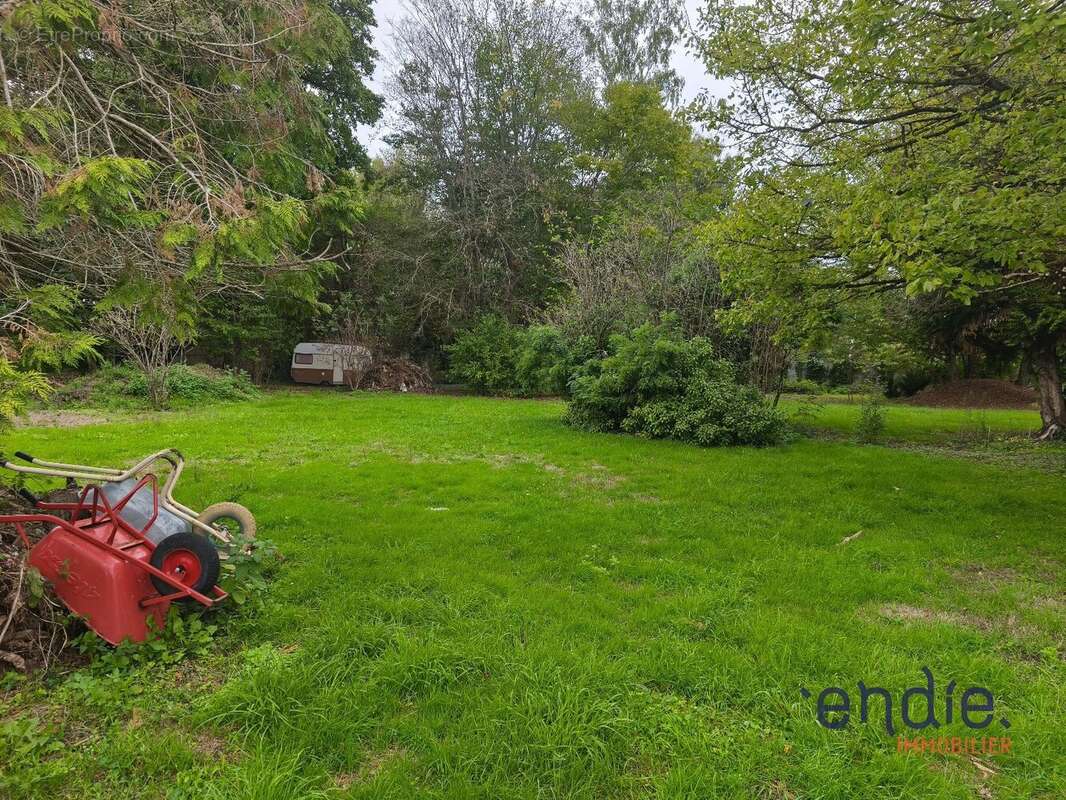 Maison à COSNE-D&#039;ALLIER