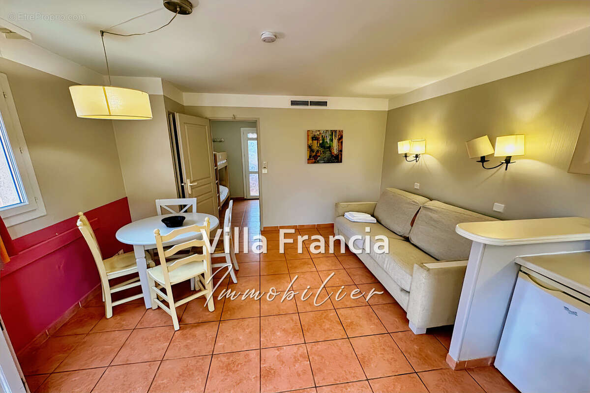 Appartement à MANDELIEU-LA-NAPOULE