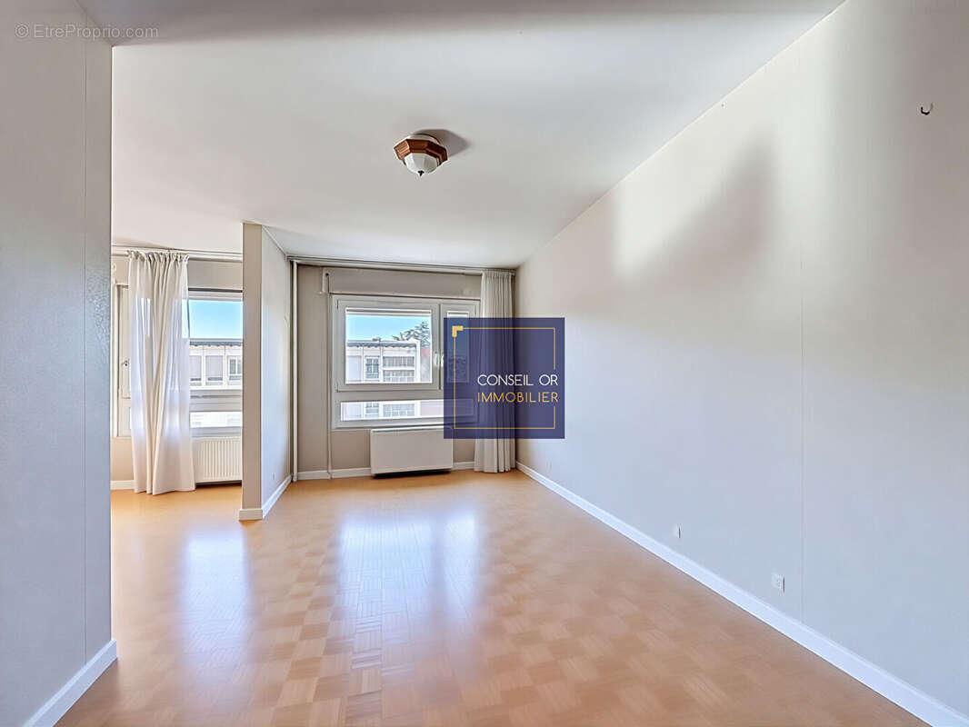 Appartement à OULLINS