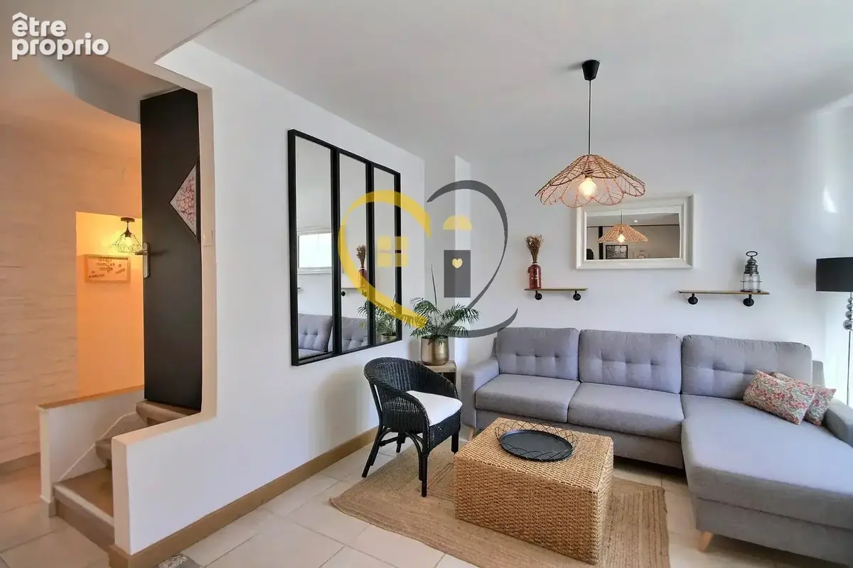 À VENDRE MAISON 122 m² et 48m² extension rénovée en 2019 à SAINT-GERMAIN-DU-PUY (18390) - photo 5