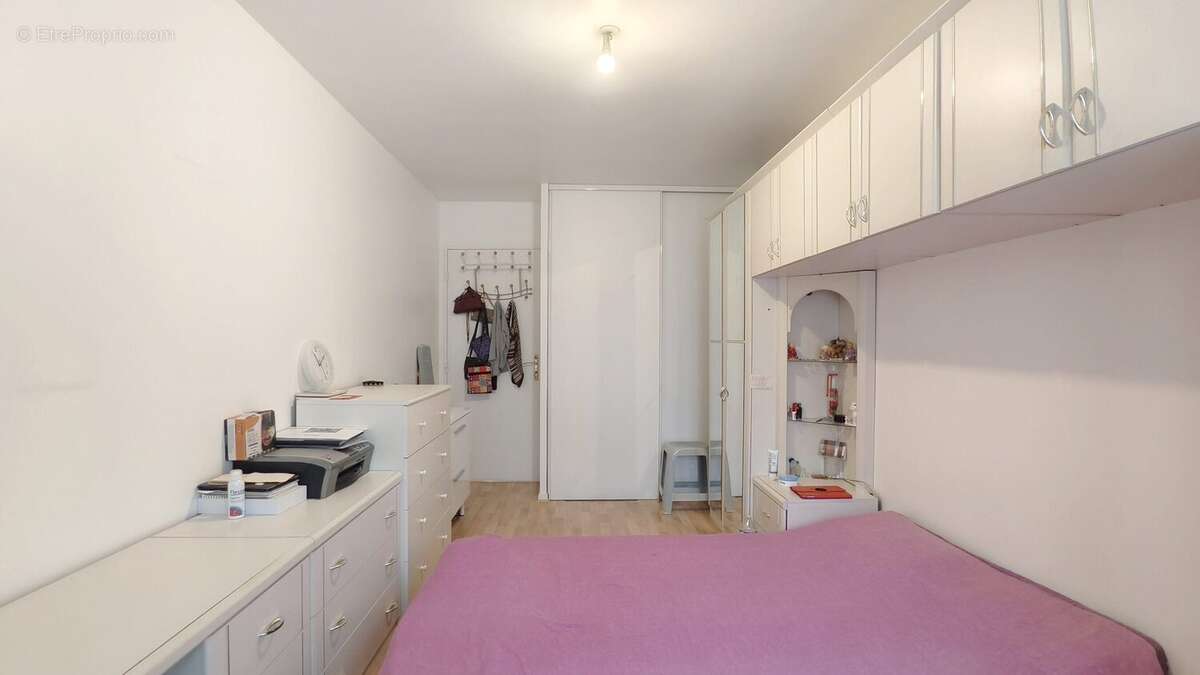 Chambre 1 bis - Maison à CHAMPS-SUR-MARNE