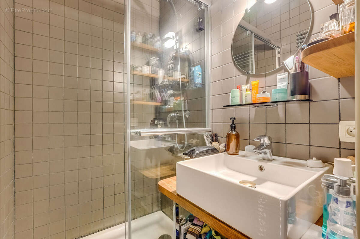 Appartement à PARIS-19E