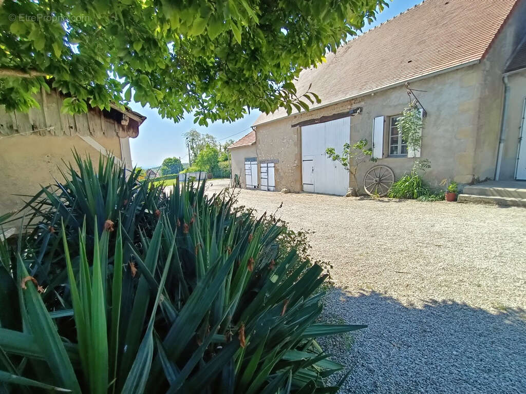Longere renovee - photo 12