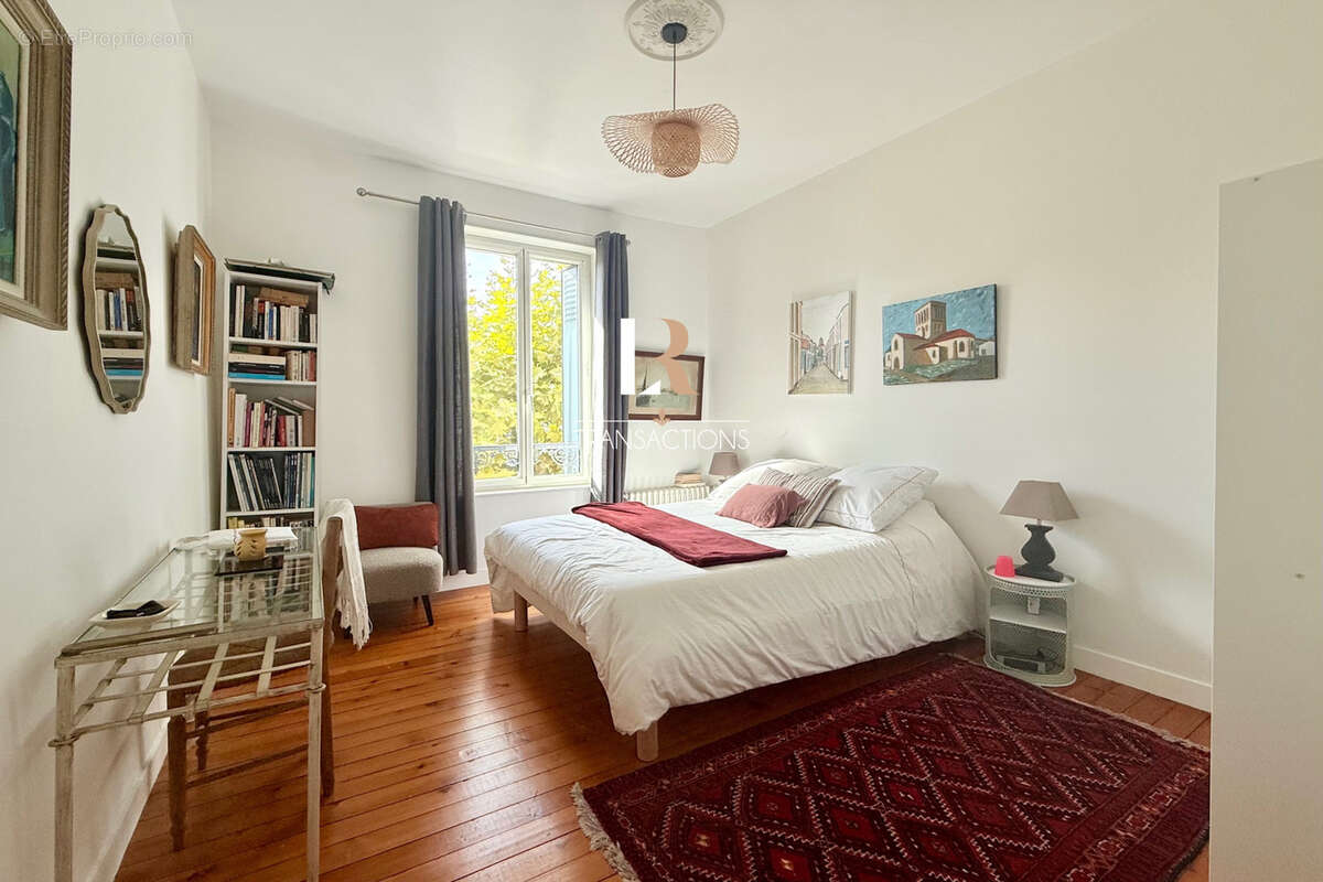 Maison à LA ROCHELLE