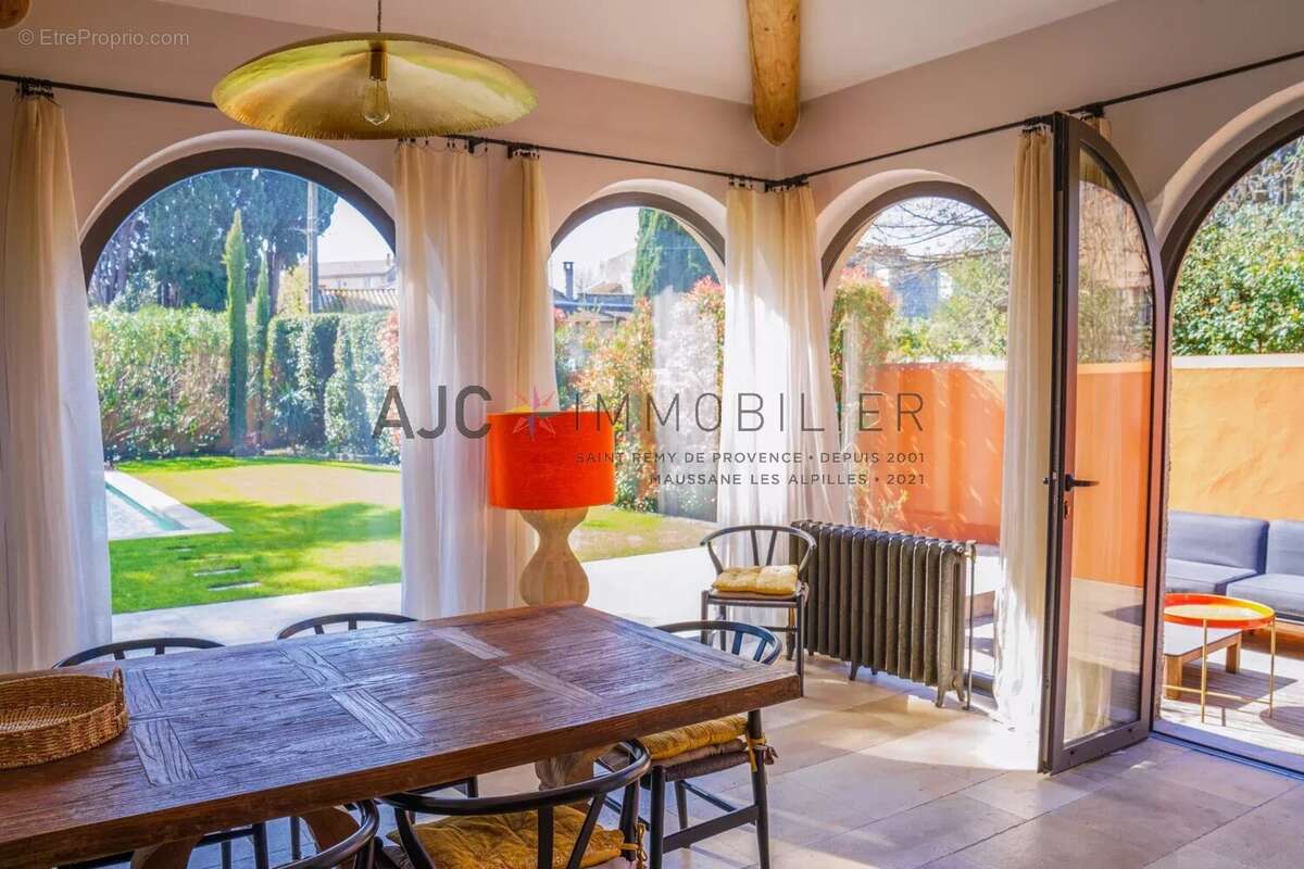 Maison à SAINT-REMY-DE-PROVENCE