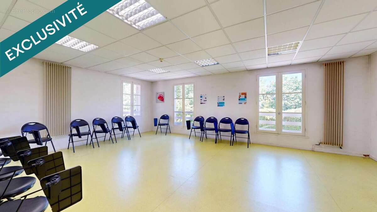 Photo 7 - Commerce à LEOGNAN