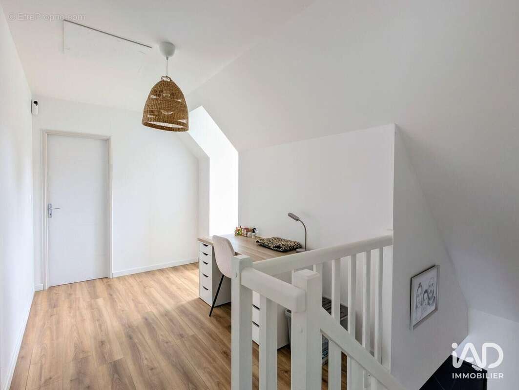 Photo 8 - Maison à LA NEUVILLE-GARNIER