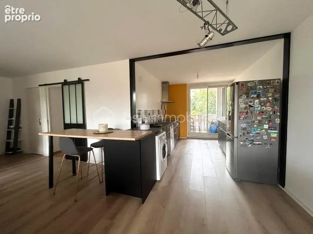 Appartement à vendre - 4 pièces - 90m² - photo 2