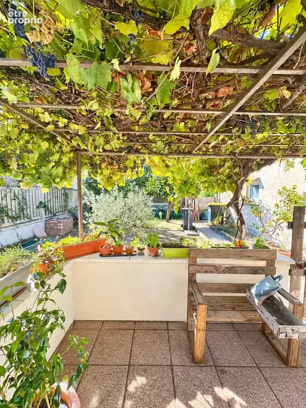 Maison divisee en 3 appartements - photo 10