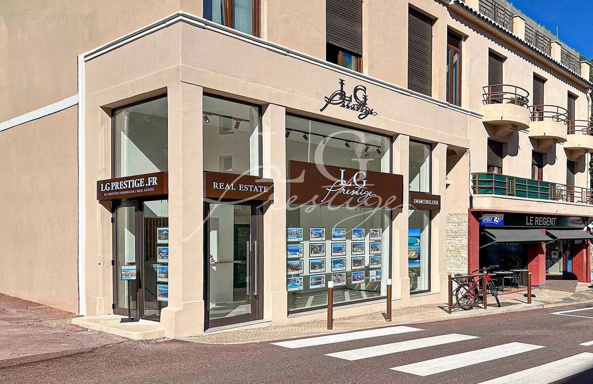 Appartement à MANDELIEU-LA-NAPOULE