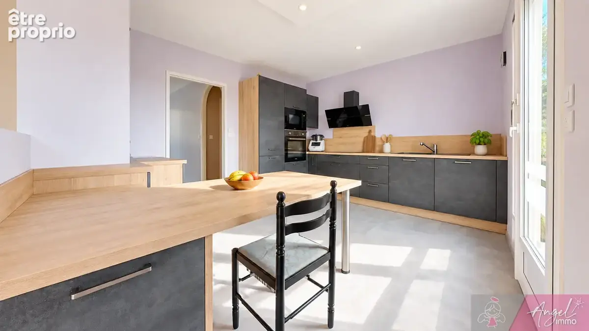 Maison lumineuse à Orchamps, 919 m2 de terrain, terrain clôturé - photo 3