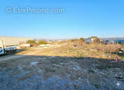 Terrain à SAINT-SERNIN