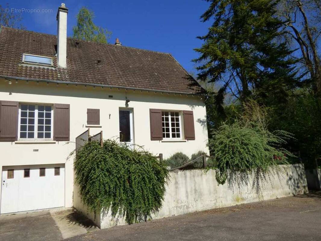 Maison à SOUPPES-SUR-LOING