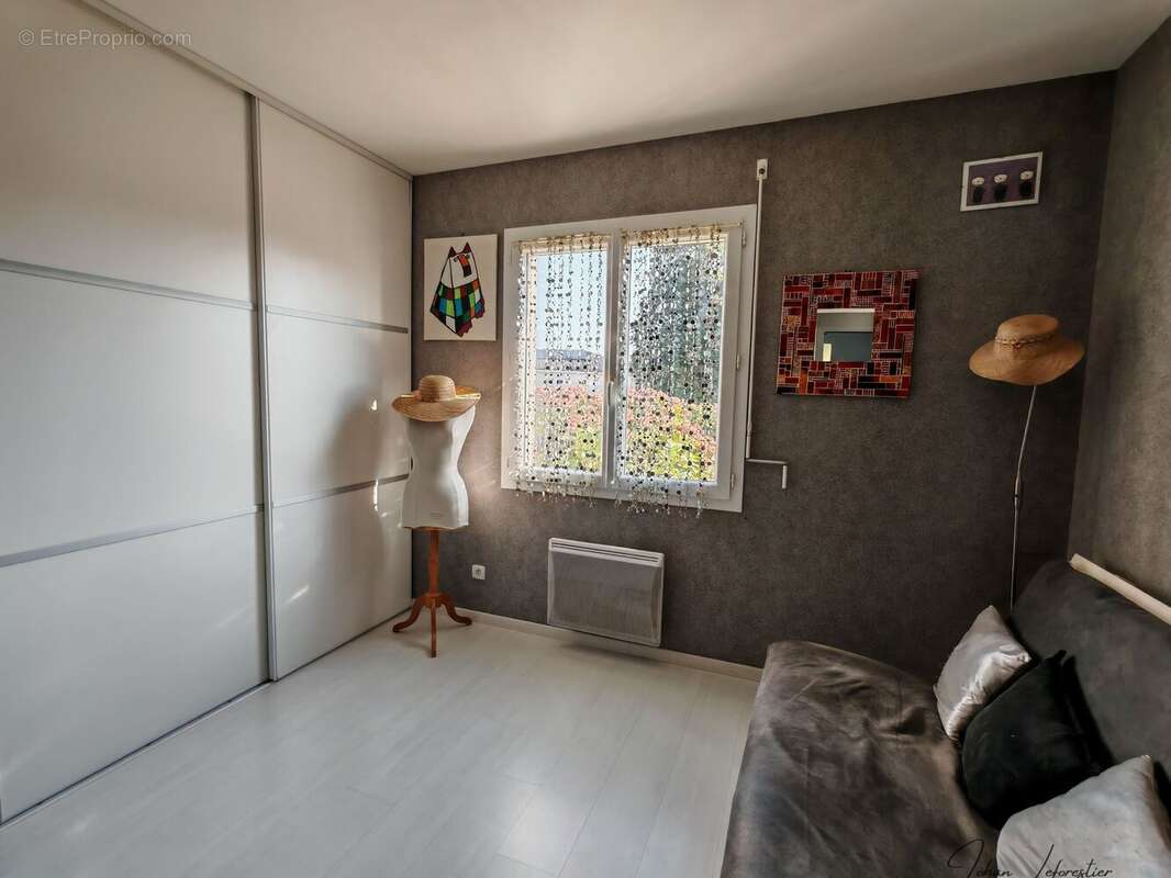 Maison à SAINT-VINCENT-LA-CHATRE