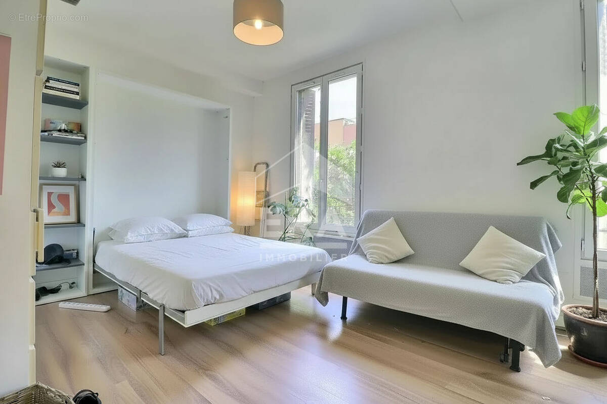 Appartement à AUBERVILLIERS