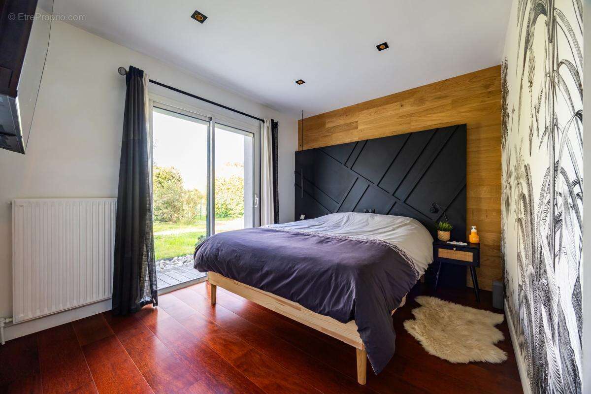 Maison à LATRESNE