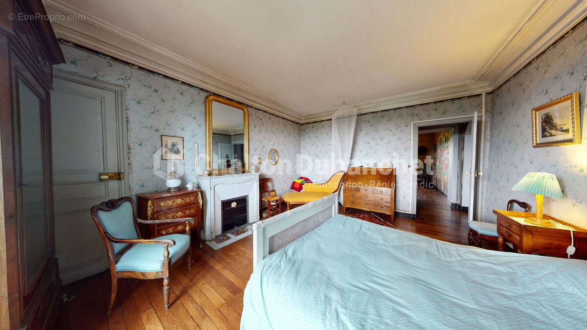 Maison à SAINT-PRIEST-LA-ROCHE