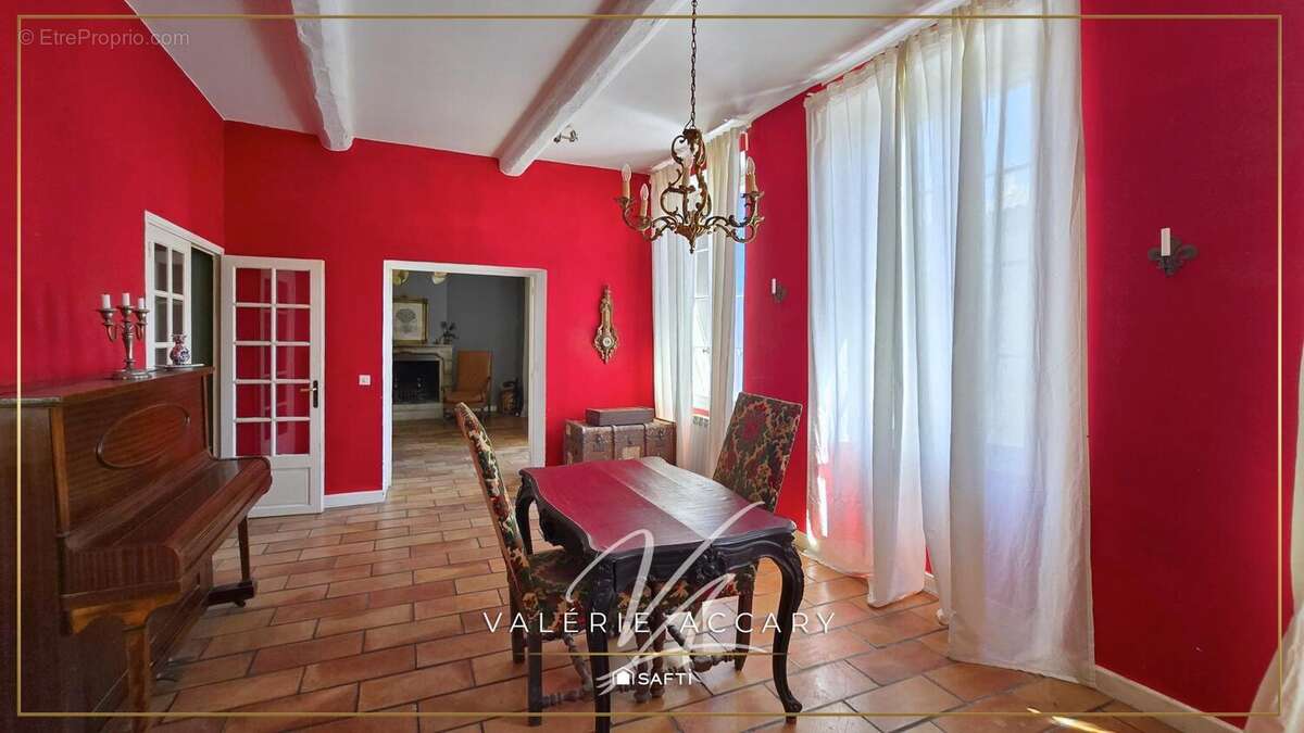 Maison 441 m² à La Roquebrussanne  - photo 8