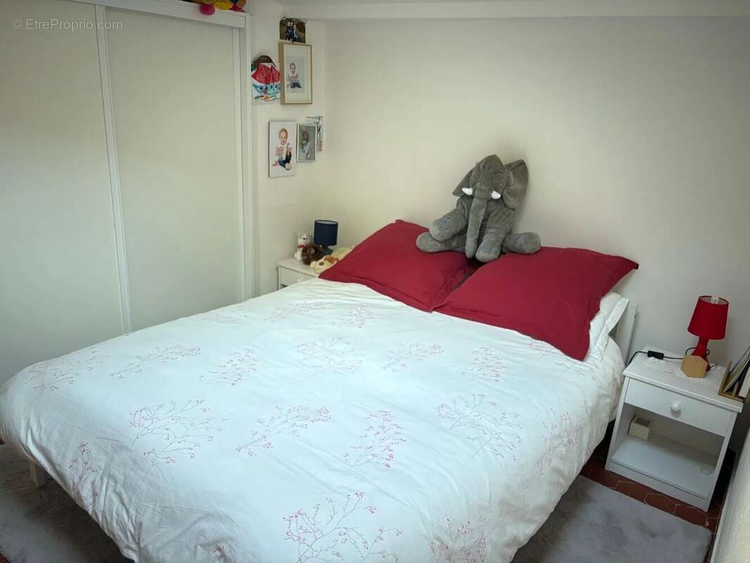 Appartement à BERRE-LES-ALPES