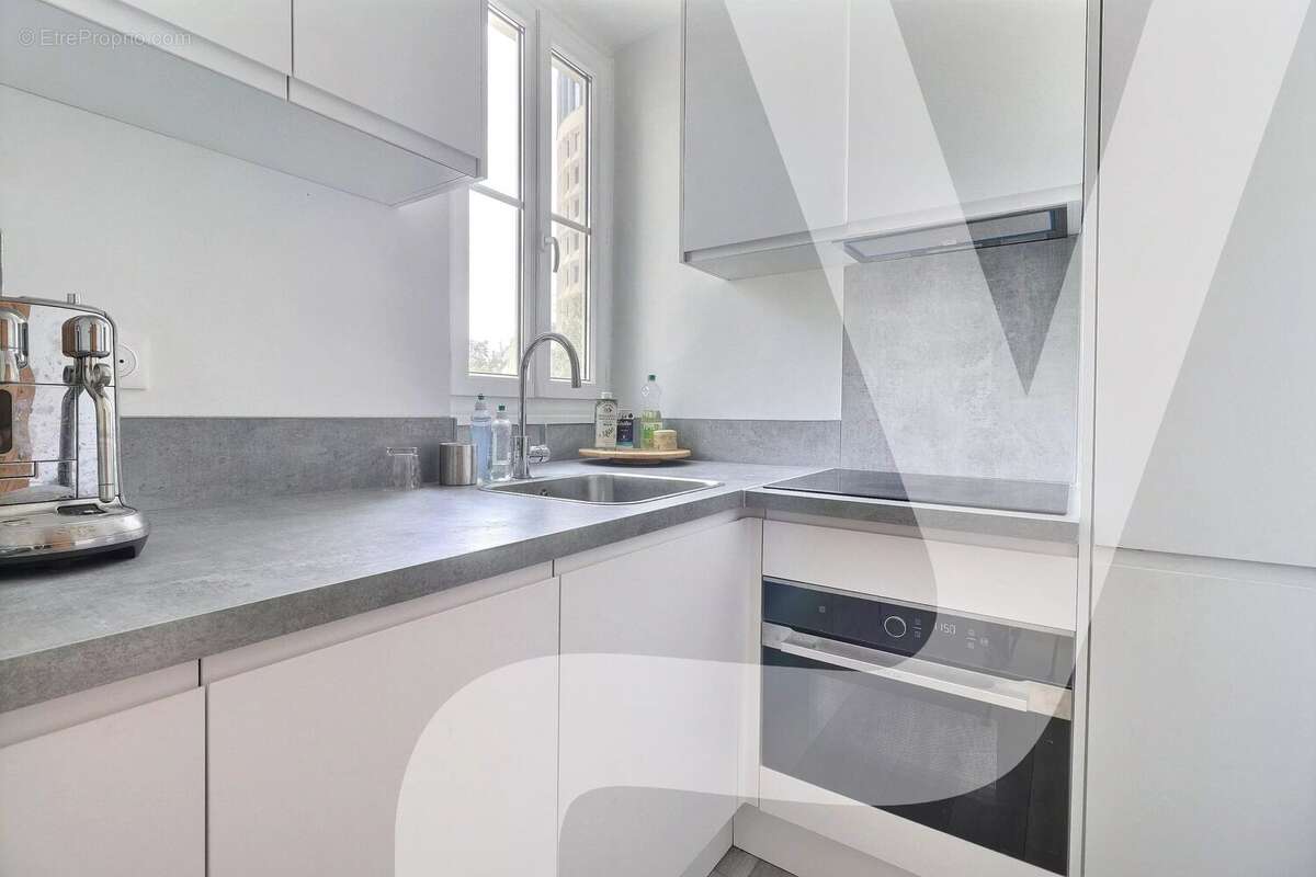 Appartement à PARIS-11E