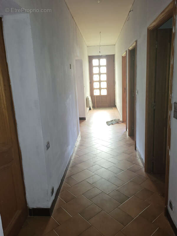 Maison à SOUAL