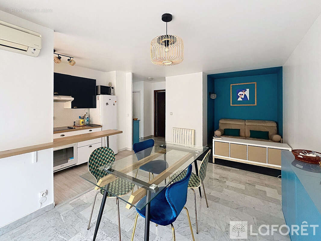 Appartement à ROQUEBRUNE-CAP-MARTIN