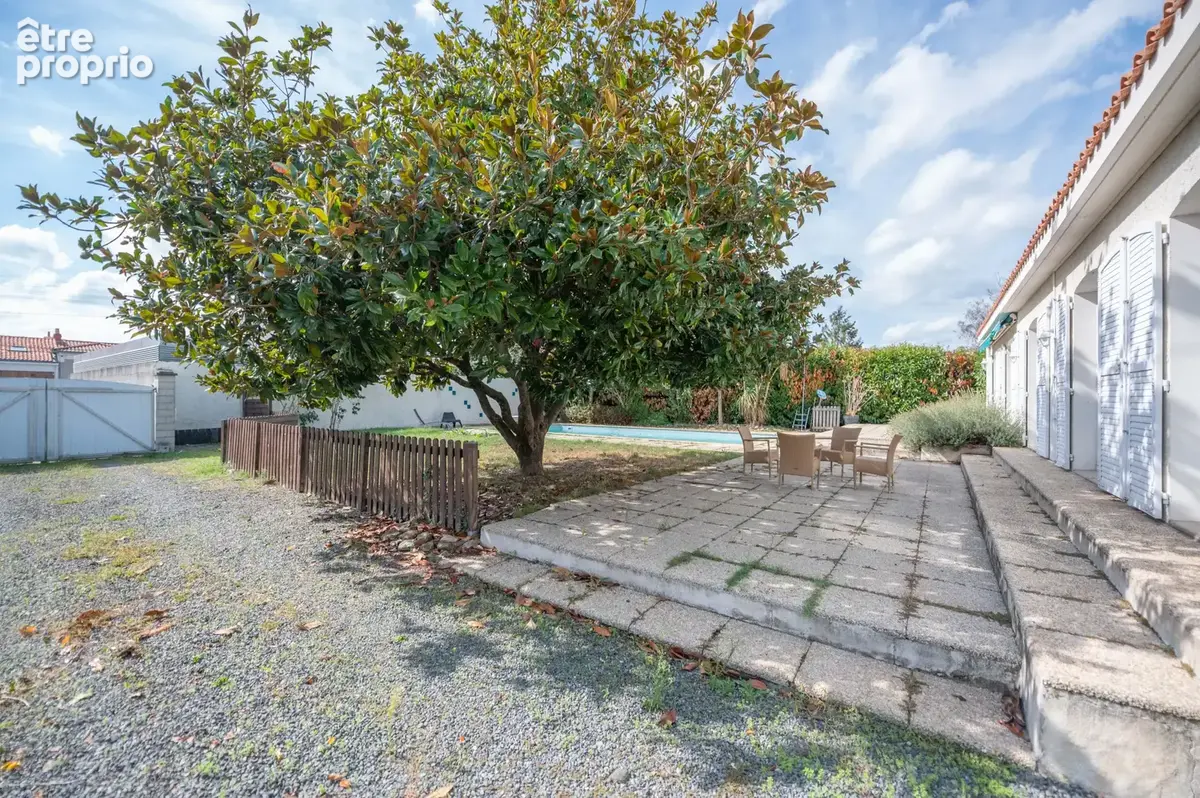 St Julien de Concelles - Maison 230m2 - photo 19