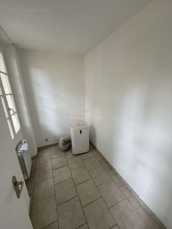 Appartement 200 m² à La Seyne-Sur-Mer  - photo 7