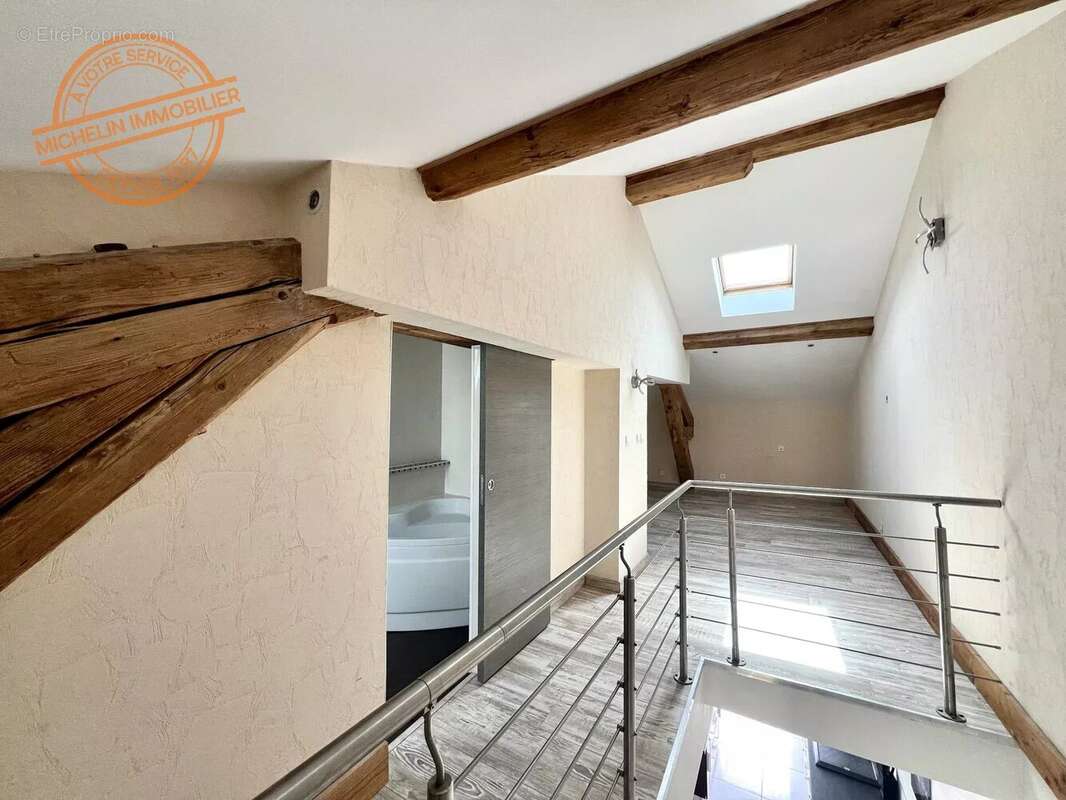 Appartement à MONTAGNY
