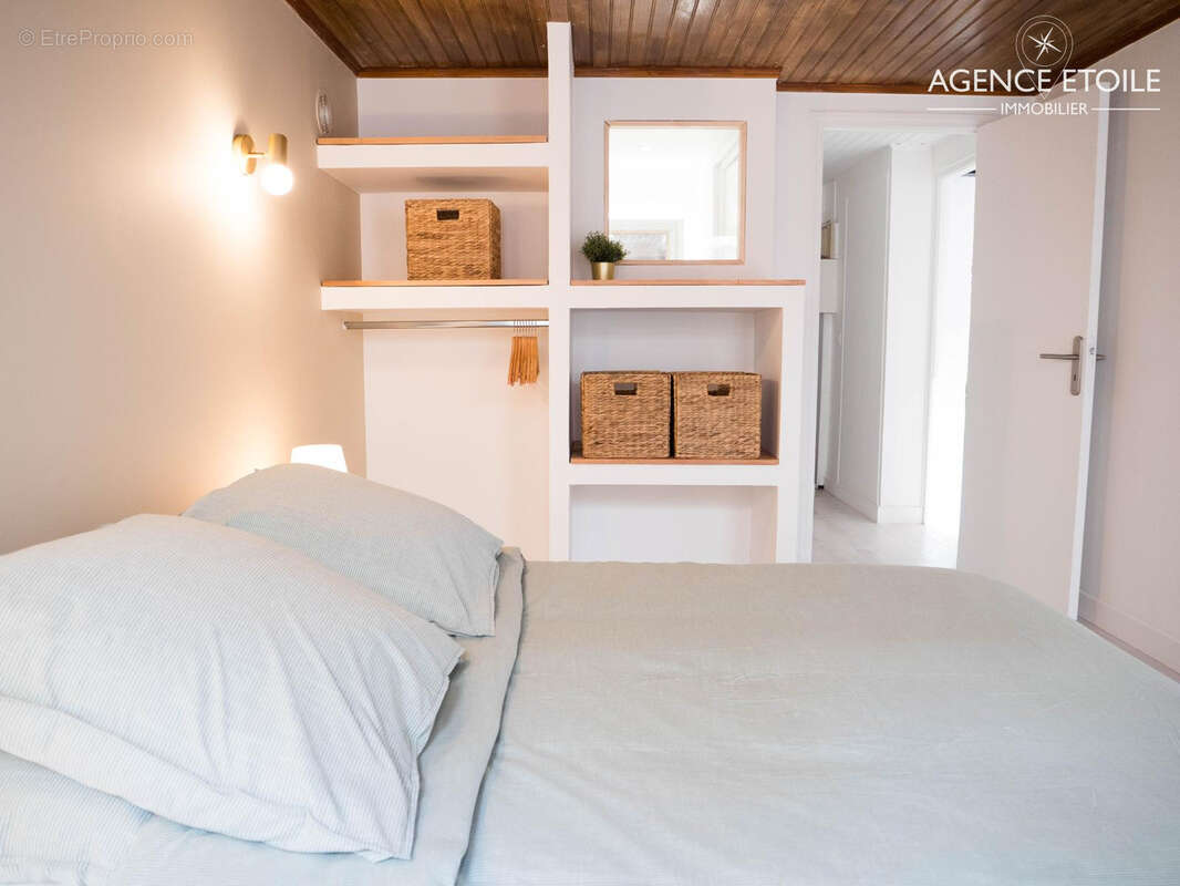 Appartement à MARSEILLE-1E