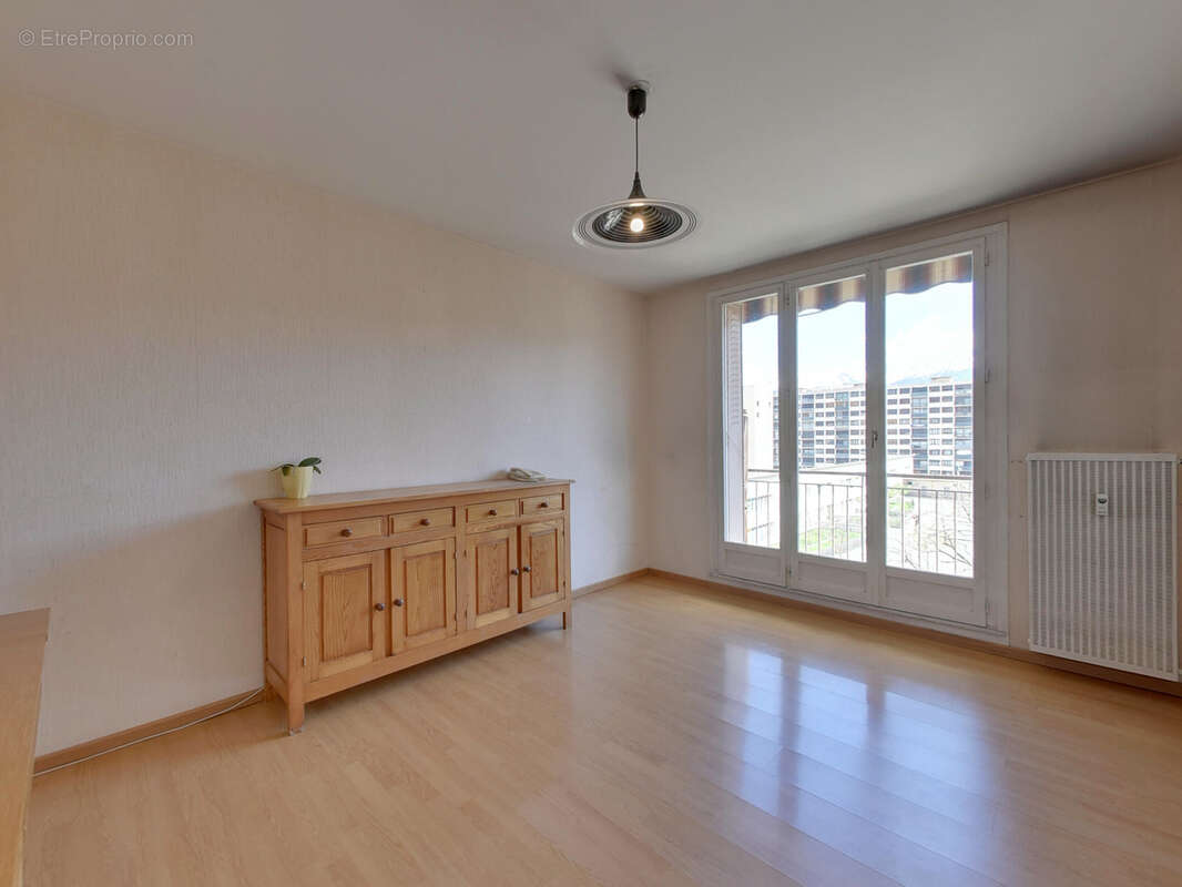 Appartement à ECHIROLLES