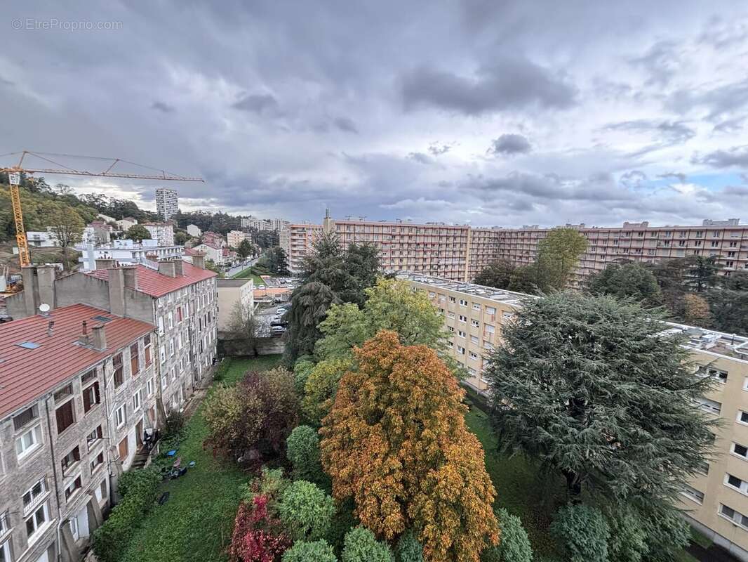 Appartement à SAINT-ETIENNE