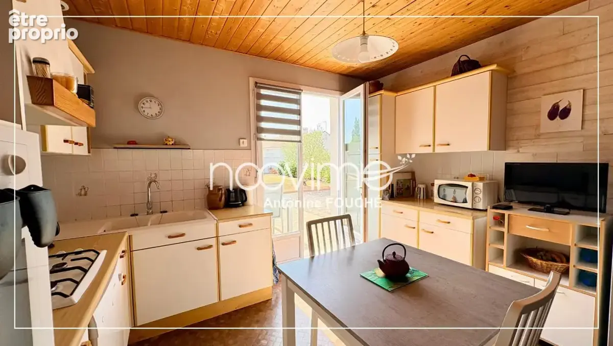 Maison de plain-pied   4 chambres   Terrain de 828 m2 - photo 3
