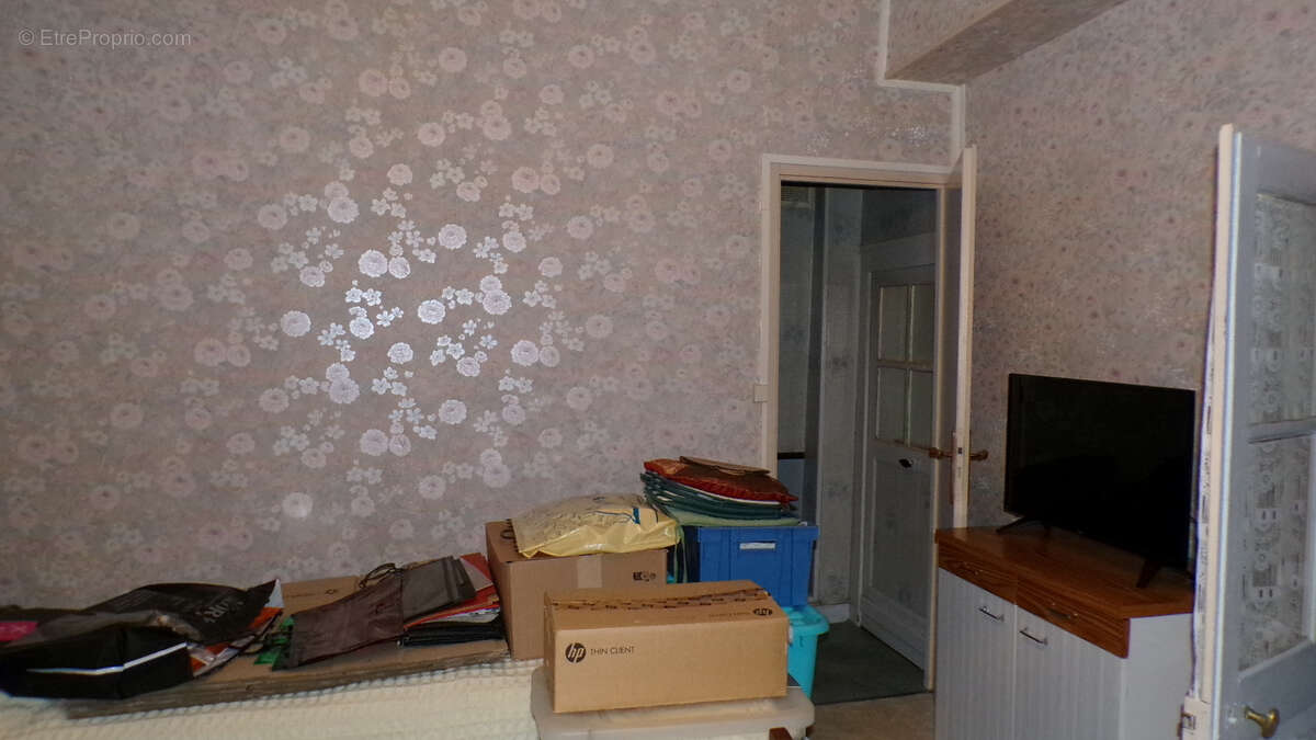 Ainay-le-Château   Maison de village avec deux appartements indépendants - photo 7
