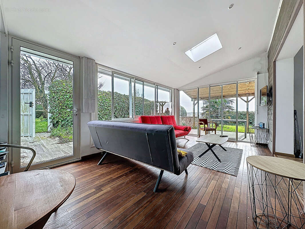 Maison à PORT-DES-BARQUES