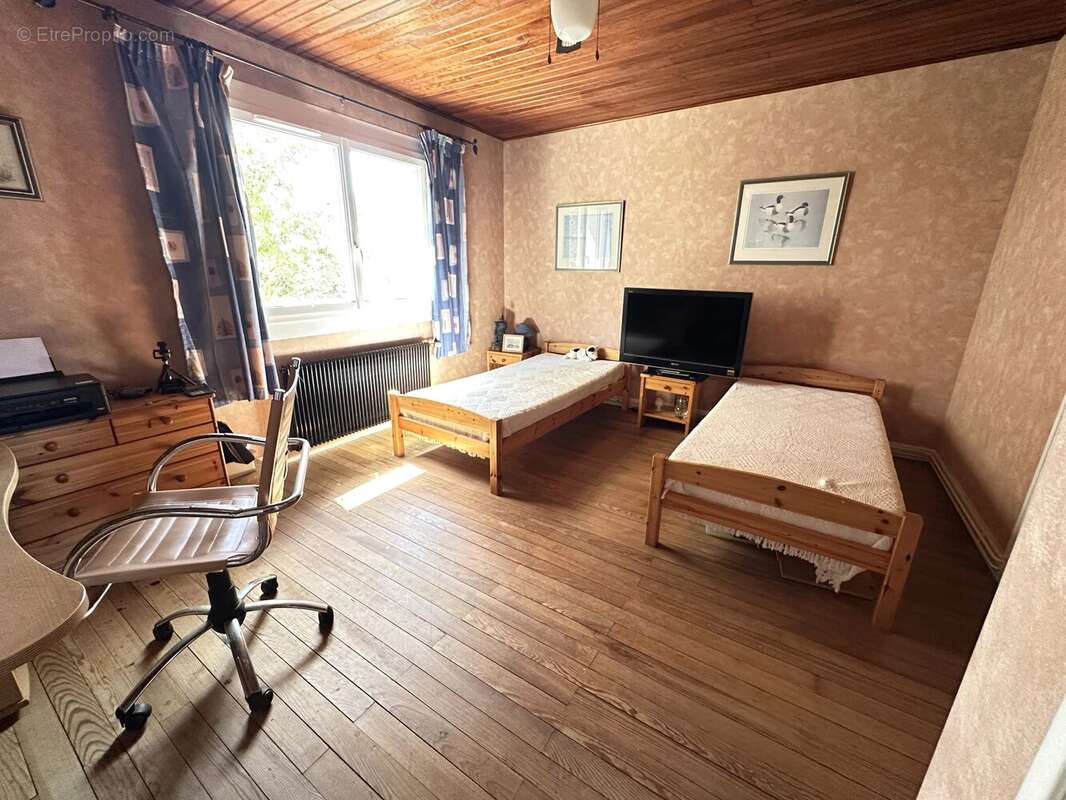 Maison girondine de caractère – 4 chambres sur un magnifique parc arboré, près de Saint-Émilion et Castillon-la-Bataille - photo 10