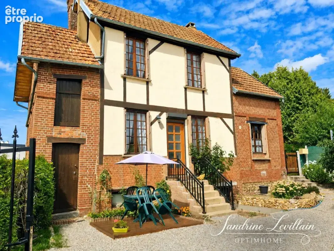 Maison à LE BEC-HELLOUIN