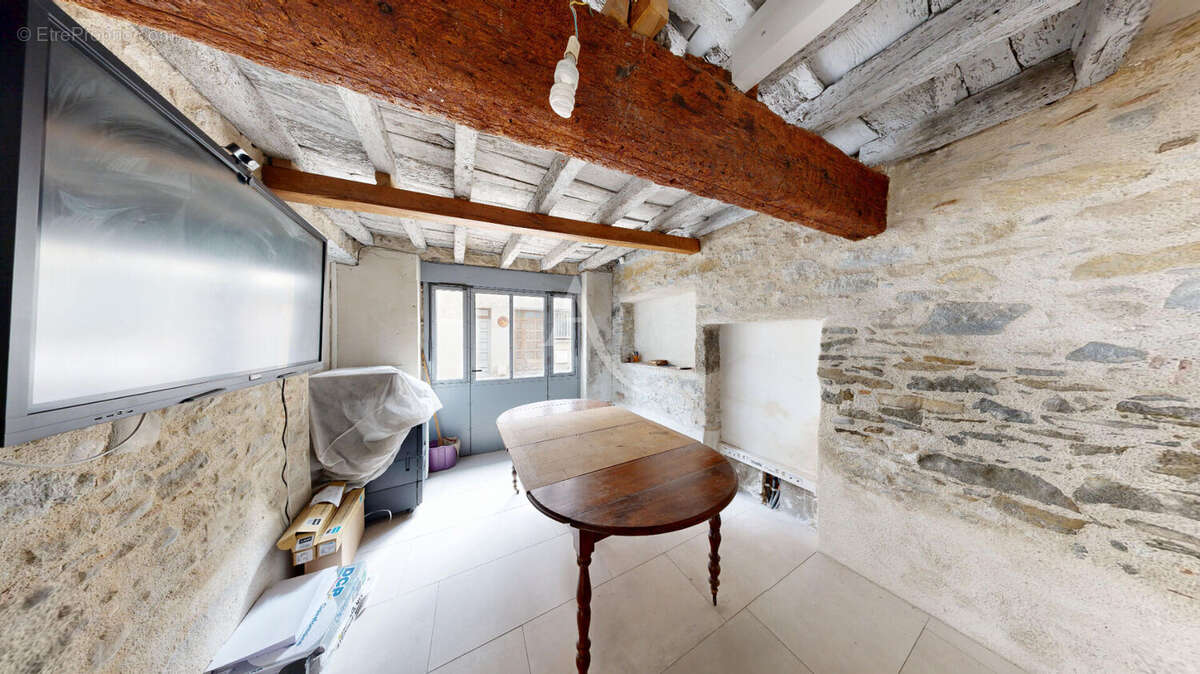 Maison de Caractère rénovée à CARCASSONNE - photo 4