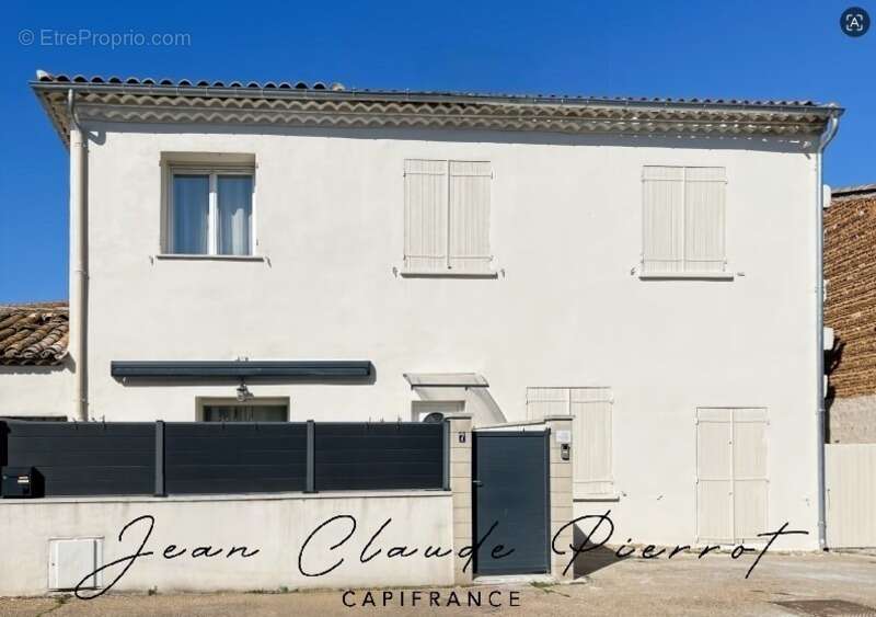 Maison à GARONS