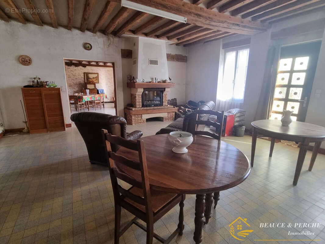 Maison à ILLIERS-COMBRAY