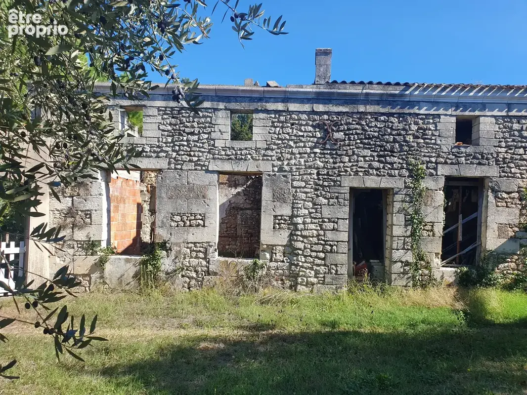 Maison 1 pièce 150 m² à vendre à Lorignac (17240) - photo 2