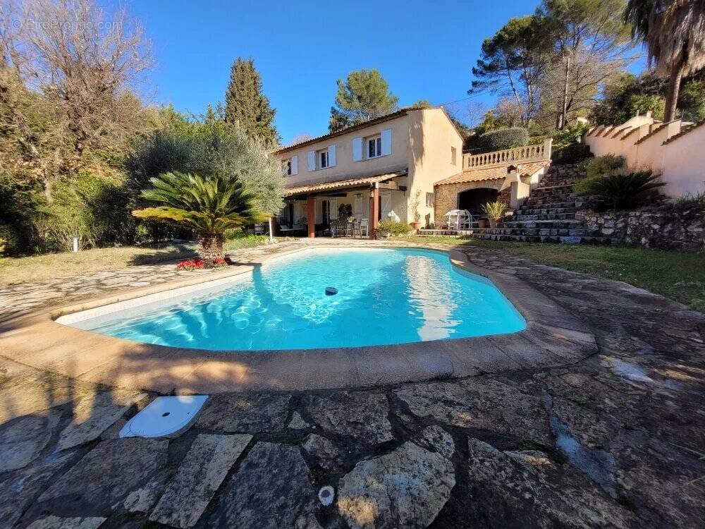 Maison à PEYMEINADE