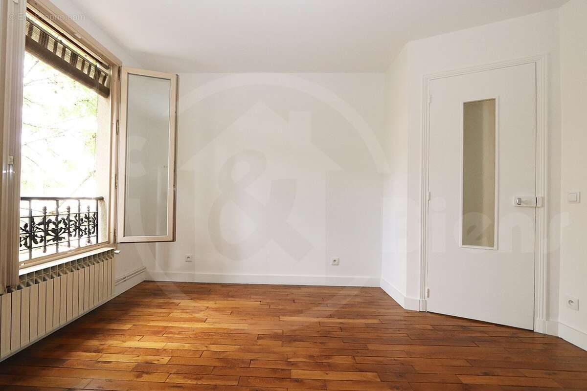 082025 - Appartement à CHAVILLE